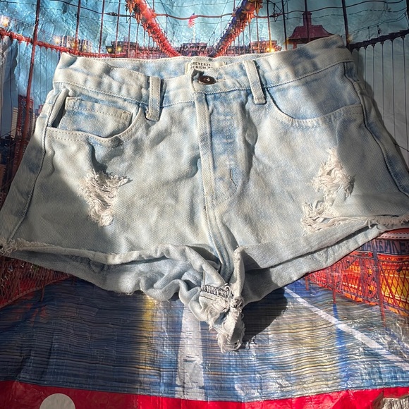 Forever 21 Pants - $1 bundle- F21 Premium Denim Blue/White Distressed Shorts Size 24